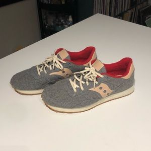 Saucony DXN trainer (Lodge Pack) - Grey Wool